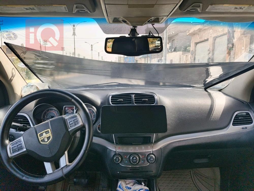 دودج جورني
